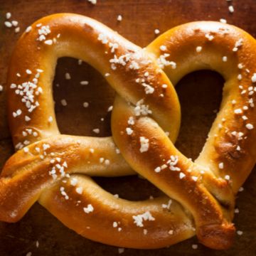 Jumbo Salted Pretzel