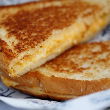 Grilled Pimento Cheese