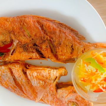 Whole Fried Red Snapper 