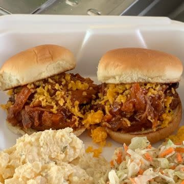 BBQ Pulled Pork Sliders w/ 1 Side 