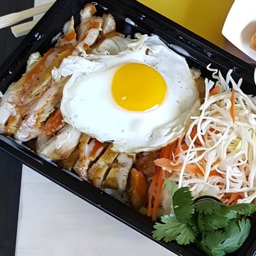 Tender Boneless Chicken Over Rice