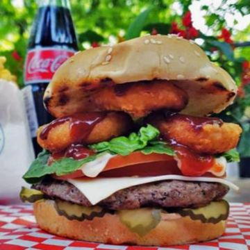 Onion Ring Burger 