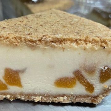 Peach cobbler  cheesecake 