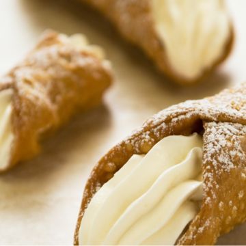 Two Cannoli