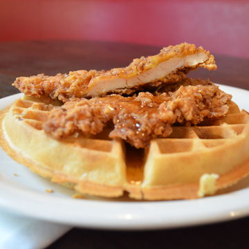 Fried Chicken and Waffle 