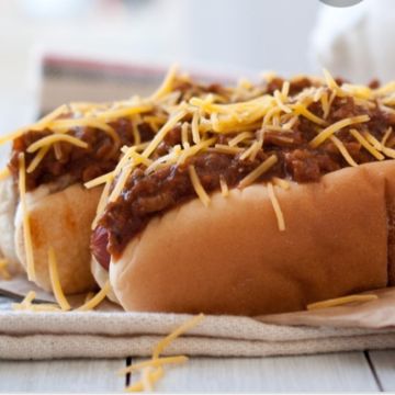 2 Chili Cheese Dogs