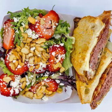 Sandwich & Salad Combo 