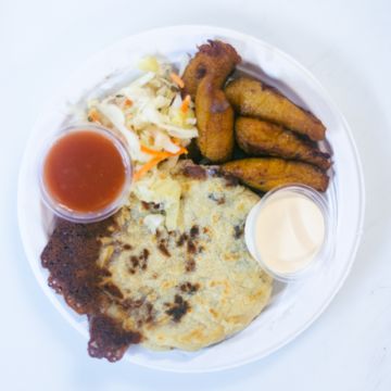 Pupusa Combo #1