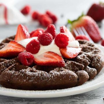 Brownie & Fresh Strawberries