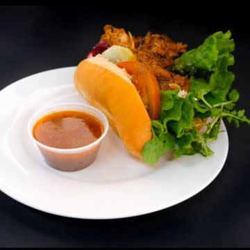 Pan Con Pollo 