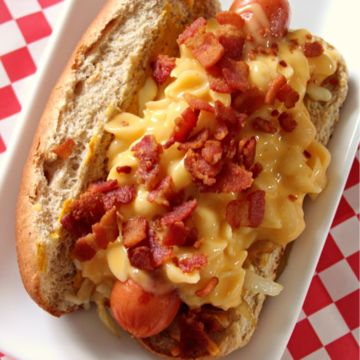 Bacon Mac and Cheese Hotdog