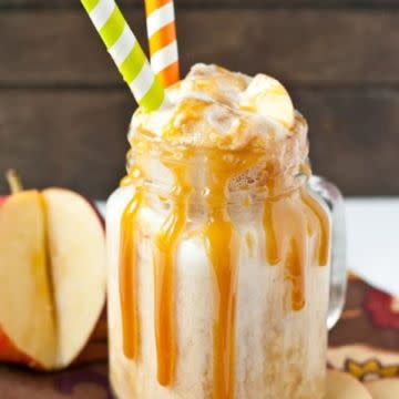 APPLE CIDER FLOATS