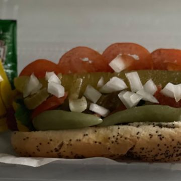 CHICAGO STYLE HOTDOG