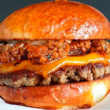 Bacon Chili Cheeseburger 