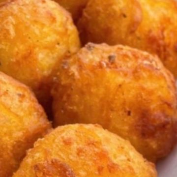 Cheesy Cheese Balls