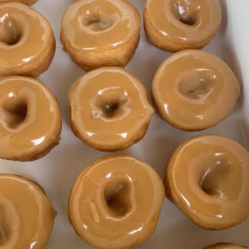 Donuts w/ Dipping Icing