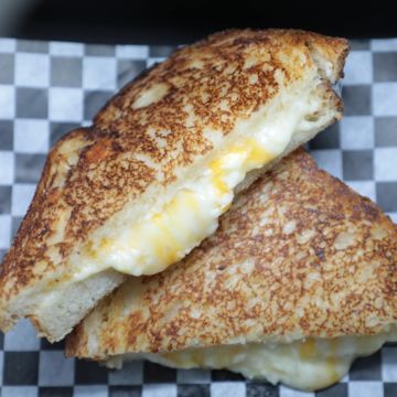 Triple Cheese Toast 