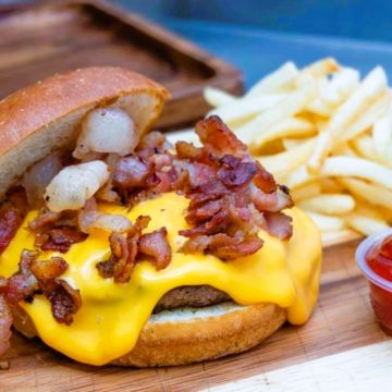 Bacon Cheese Burger