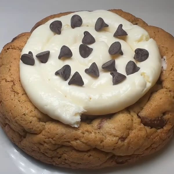 Chocolate Chip Cookie