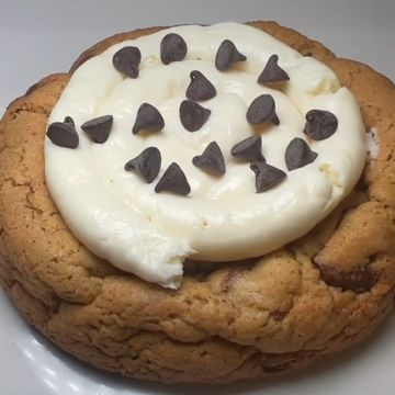 Chocolate Chip Cookie