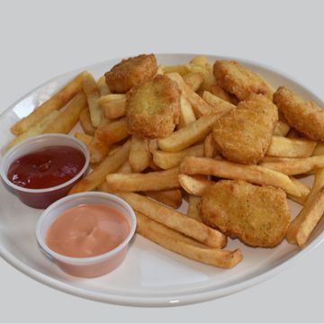 Nuggets w/ Fries 