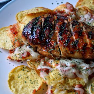 Honey Sriracha Grilled Chicken Nachos