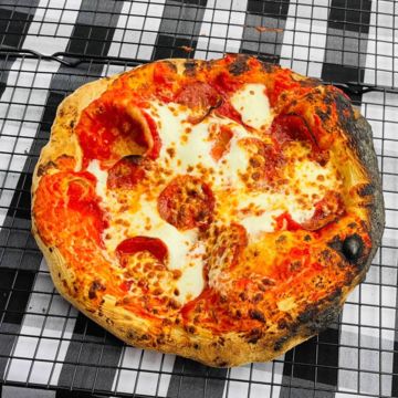 Pepperoni pizza