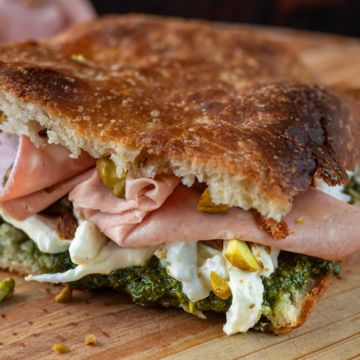 Focaccia Mortadella Pistacchio