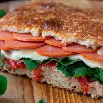 Focaccia Pepperoni