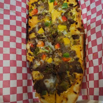 PHAT PHILLY CHEESESTEAK PIZZA 