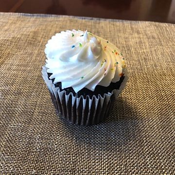 Vanilla / Chocolate Cupcake