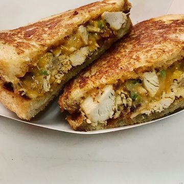 Kickin' Chicken Sandwich w/ Tots