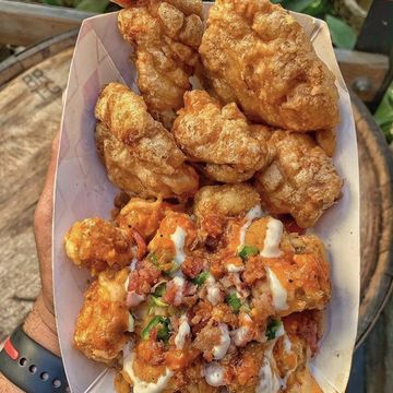 Boneless Chicken & Tots