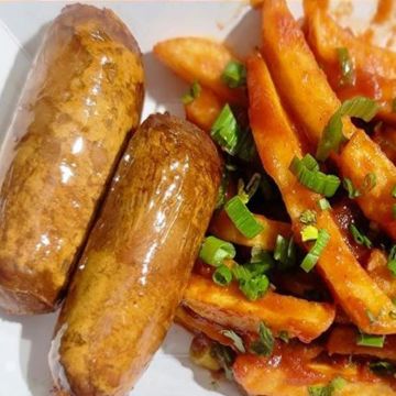 Masala Fries & 2 Sausages 