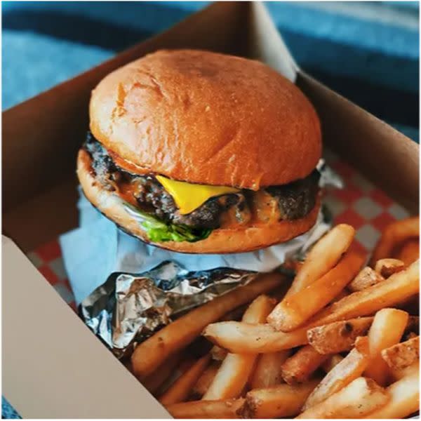 Cheese PittsBurger with Fries