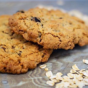 Mama Goldie's Oatmeal Raisin Cookies