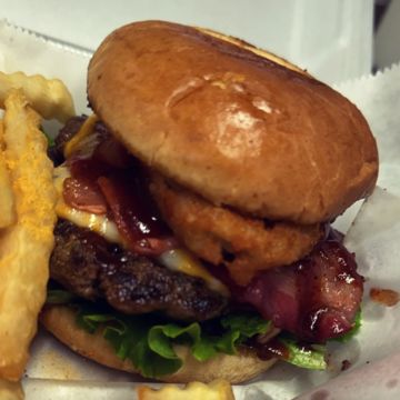 Spicy Burger w/ Fries