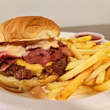 Pastrami Burger