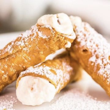 Cannoli's