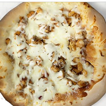 Barbecue chicken pizza