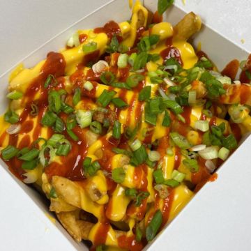 Sriracha Cheese Fries