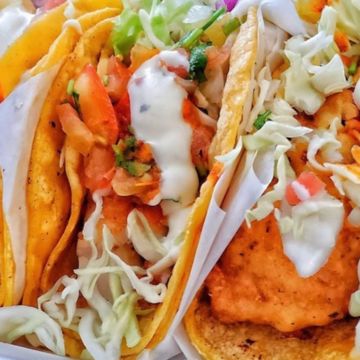 Baja shrimp tacos