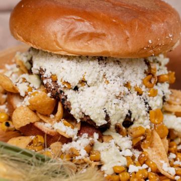 Elote Burger