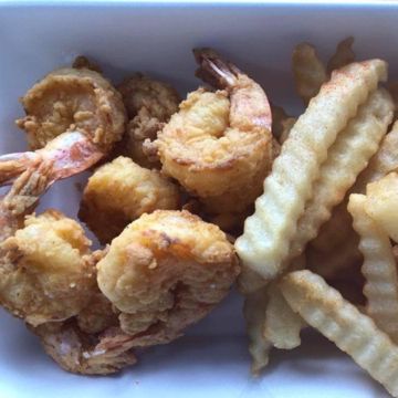 Shrimp (7pcs) w/ Fries 