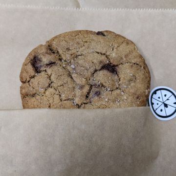 Salted Chocolate Chunk Cookie