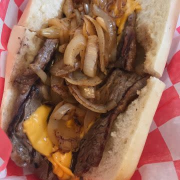 Cheese Steak w/ Fried Onions 