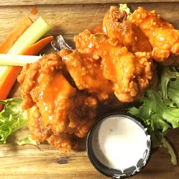 Awaze Wings