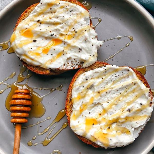 Ricotta and honey toast