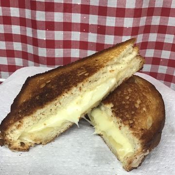 Mom's Classic American Grilled Cheese