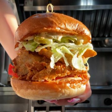 FRIED CHICK'N SANDWICH